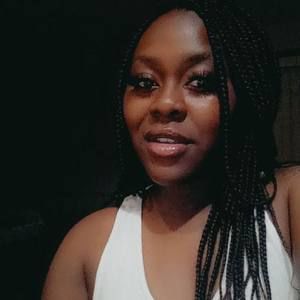 Meet your Posher, Angie